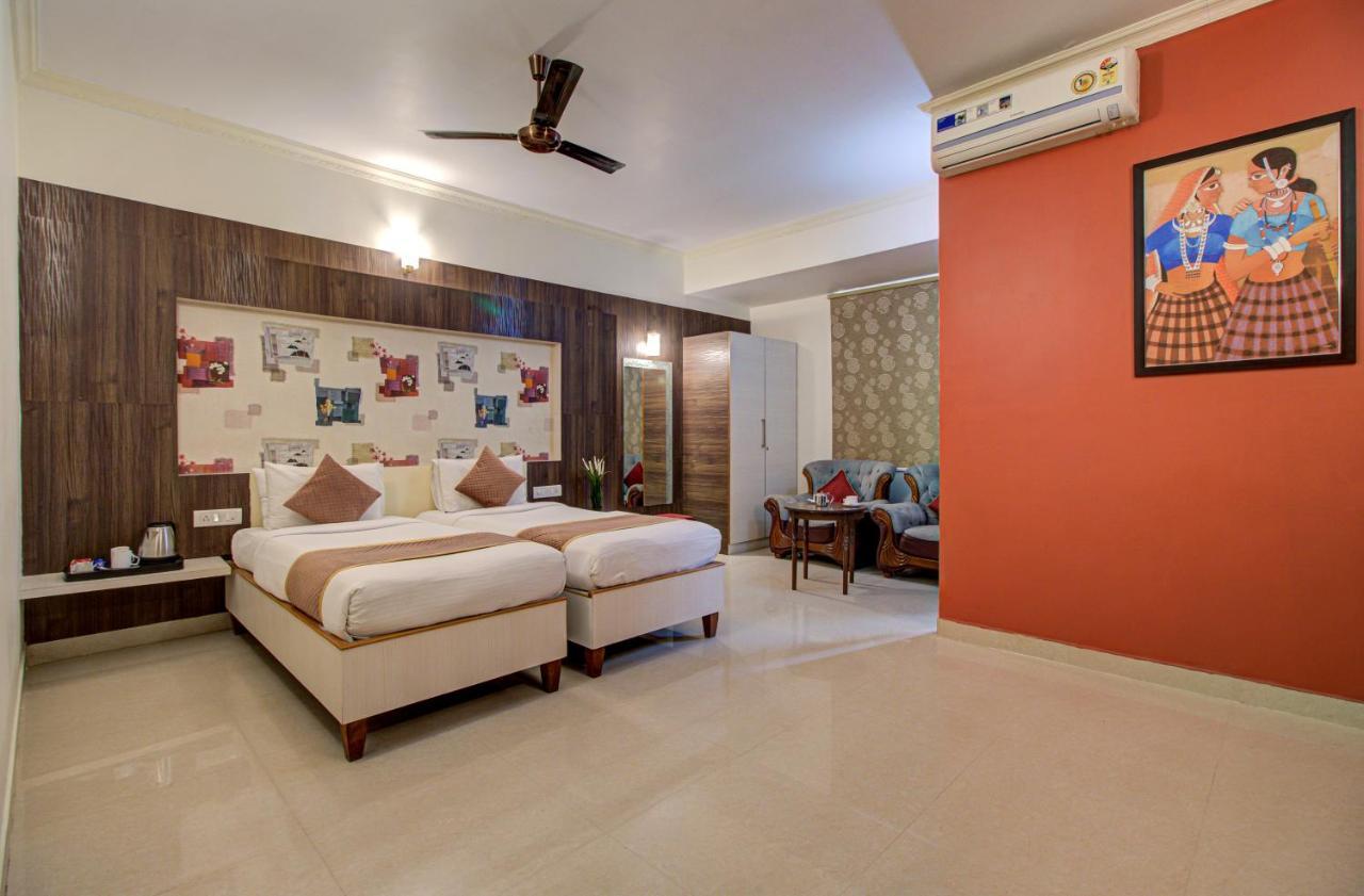 Hotel Royal Classio, Bangalore Esterno foto