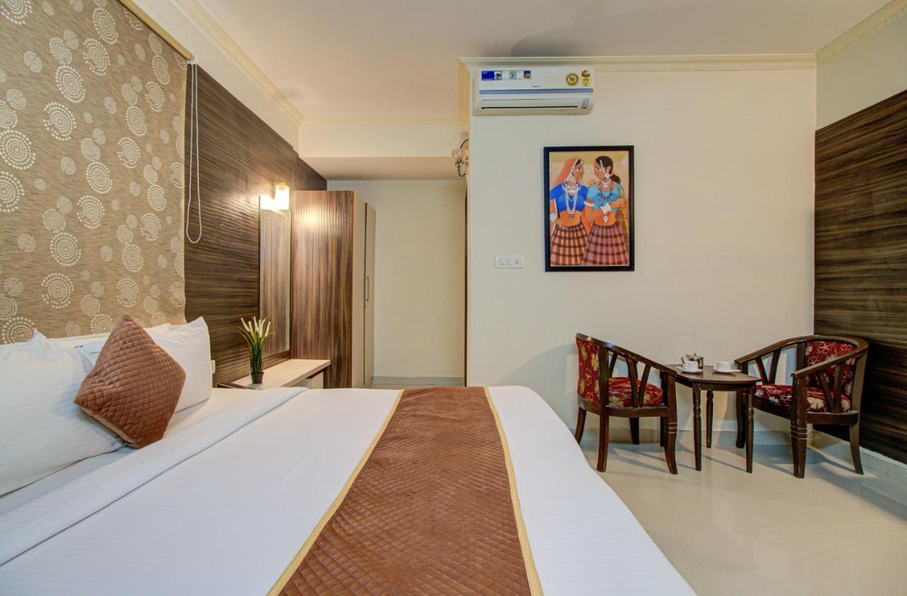 Hotel Royal Classio, Bangalore Esterno foto